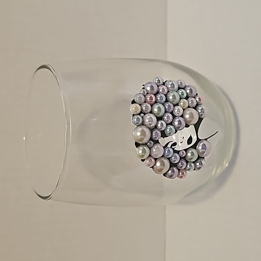 Hand blinged wine glass - Picture 4 of 4
